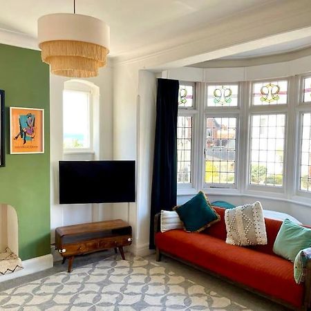 3 Bedroom Spacious Seaside Apartment With Estuary Views Southend-on-Sea Kültér fotó