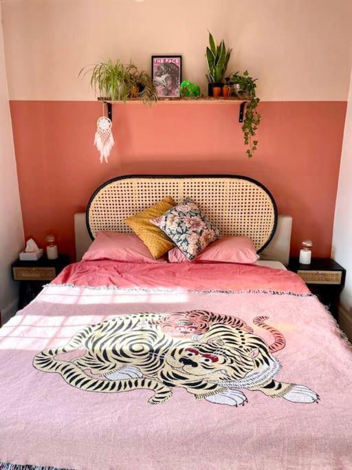 3 Bedroom Spacious Seaside Apartment With Estuary Views Southend-on-Sea Kültér fotó